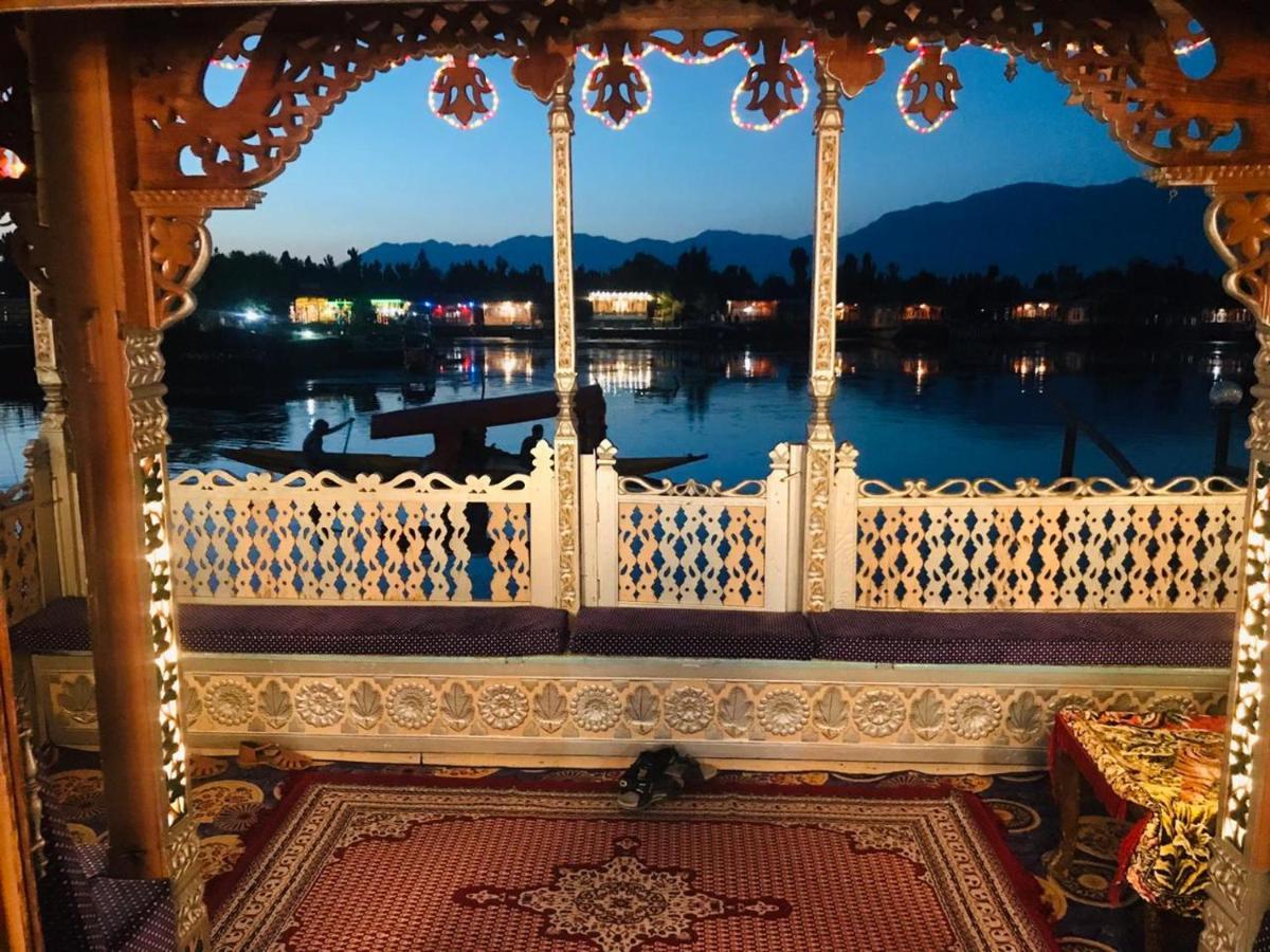 New Bombay Heritage Group Of Houseboats Σριναγκάρ Εξωτερικό φωτογραφία