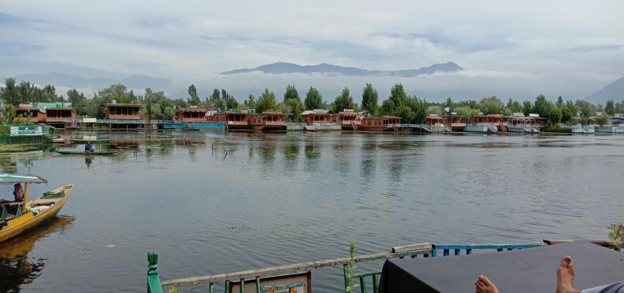 New Bombay Heritage Group Of Houseboats Σριναγκάρ Εξωτερικό φωτογραφία
