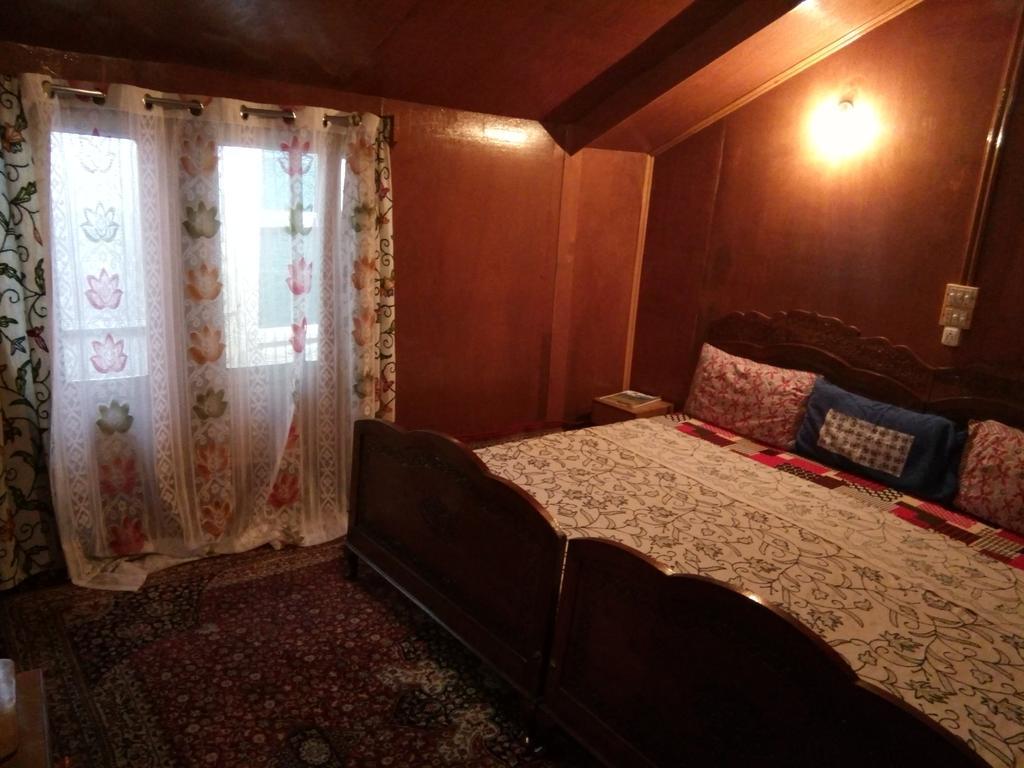 New Bombay Heritage Group Of Houseboats Σριναγκάρ Εξωτερικό φωτογραφία