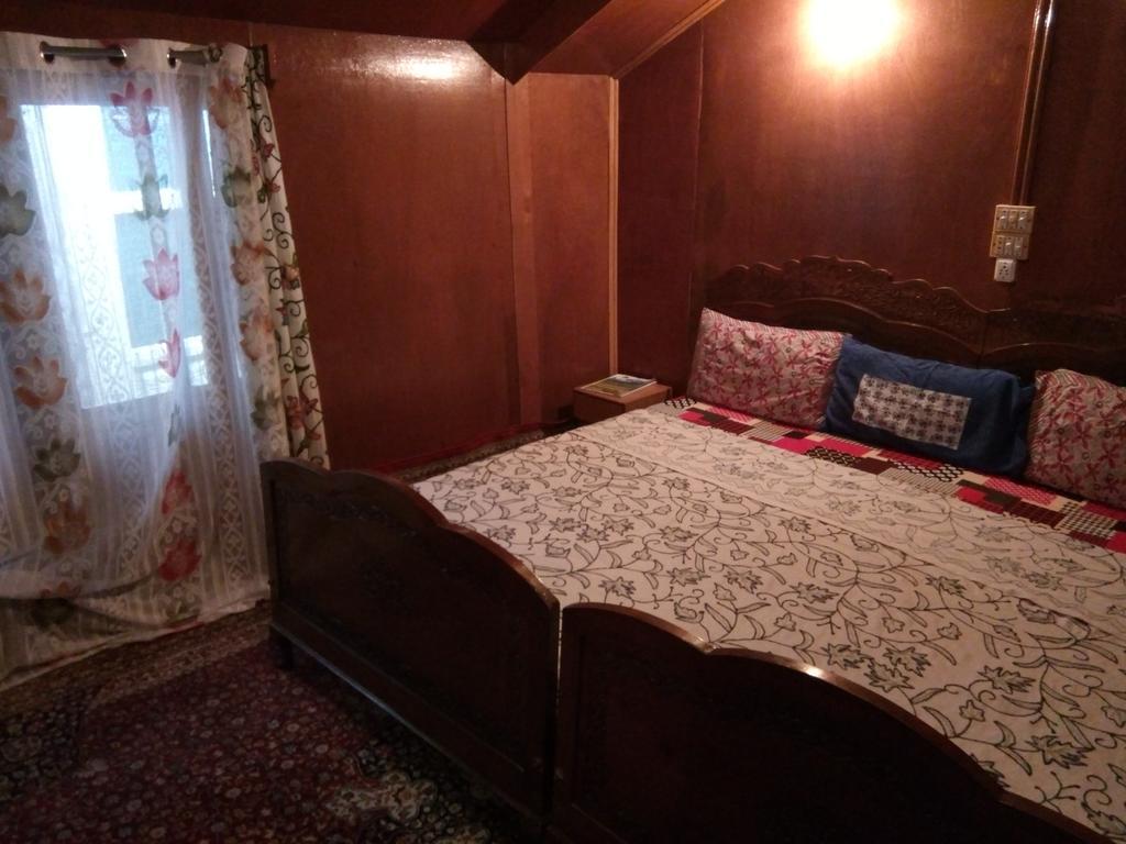 New Bombay Heritage Group Of Houseboats Σριναγκάρ Εξωτερικό φωτογραφία