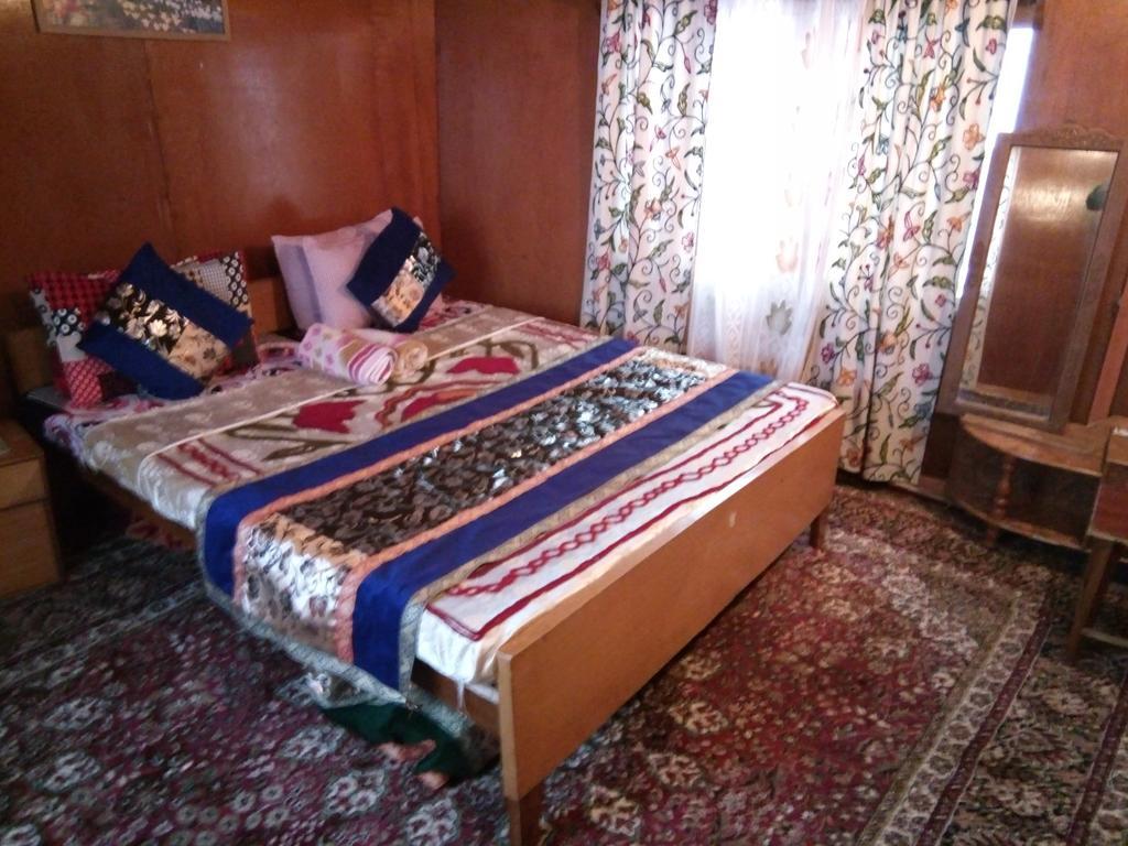 New Bombay Heritage Group Of Houseboats Σριναγκάρ Εξωτερικό φωτογραφία